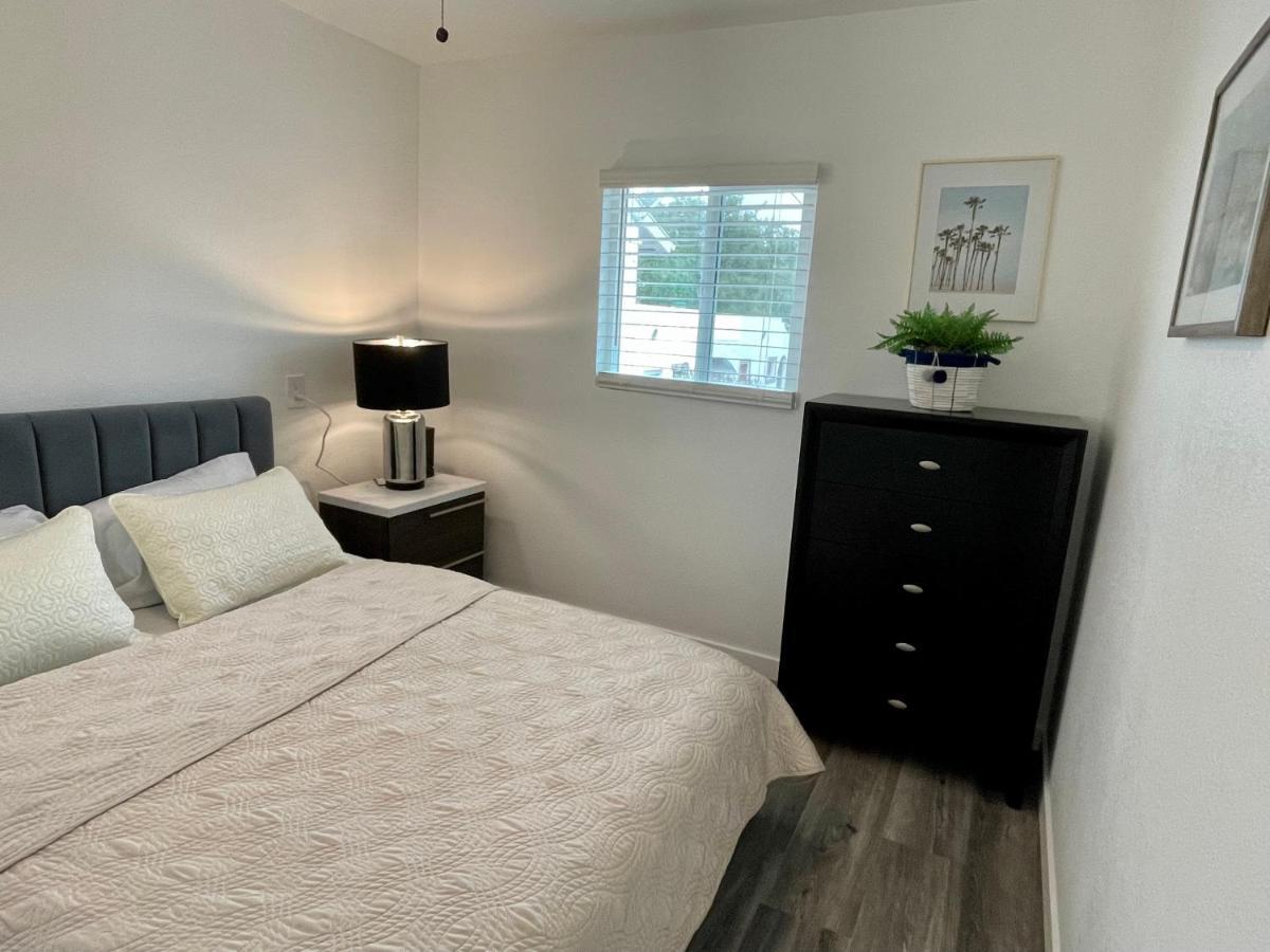 1102 French St Apartment แซนตาแอนา ภายนอก รูปภาพ